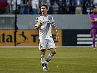 MLS: хет-трик Кина, дубль Вильи. Кака забивает гол и получает красную карточку в матче против 