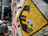 Правительство Греции предлагает повысить пенсионный возраст и увеличить НДС для ресторанов