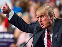 Дональд Трамп на выступлении в Аризоне 11 июля 2015 года