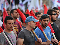 Массовые беспорядки в центре Афин: полиция применила слезоточивый газ