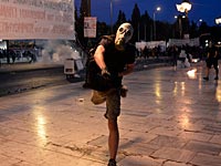 Парламент Греции утвердил соглашение с ЕС: беспорядки в Афинах Парламент Греции утвердил соглашение с ЕС: беспорядки в Афинах