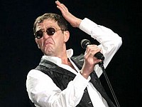 Григорий Лепс перебирается в новый подмосковный дом