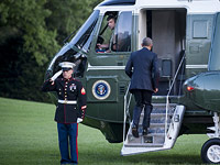 Президент США отправился с визитом в Кению, где его ждут 