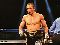 Бокс в Лас-Вегасе: Бейбут Шуменов завоевал звание