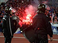 В Болгарии болельщики напали на футболистов