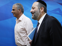 Кахлон и Дери договорились о предоставлении ряда льгот слабым слоям населения