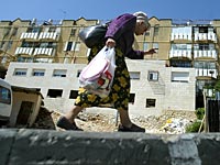 Суд обязал бабушку и дедушку платить внукам алименты вместо отца