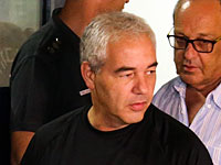 Суд наложил временный арест на имущество Ронеля Фишера