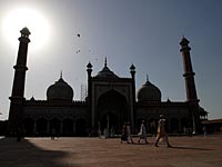 Взрыв в мечети в Кашмире: свыше 10 раненых