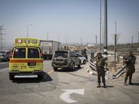 Второй теракт с применением холодного оружия: ранен пограничник