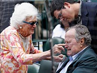 Джордж Буш-старший выписан из больницы
