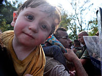 Беженцы из стран Ближнего Востока пробираются в Европу