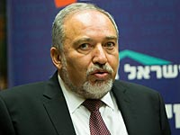 Либерман на встрече с раввином Ставом пообещал вновь подать 