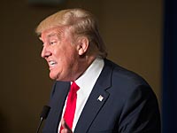 Дональд Трамп на пресс-конференции в  Дубьюке. 25 августа 2015 года 