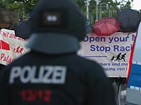 На севере Германии из-за беженцев произошла стычка между правыми радикалами и антифашистами

