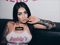  Instagram на сегодняшний день остается единственной социальной сетью, не цензурируемой иранскими властями
