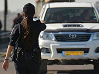 Шоссе №1 закрыто от перекрестка Латрун на восток: горит автомобиль