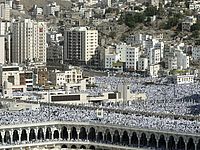 Число жертв обрушения крана в мечети Мекки превысило 100 человек