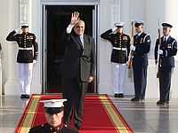 Правительство Египта ушло в отставку в полном составе