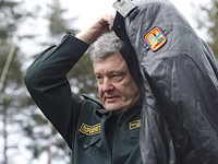 Порошенко в интервью западным СМИ: Украине нужны американские оборонительные вооружения