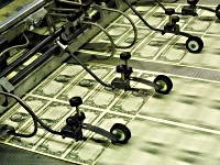 ФРС оставила учетную ставку в США без изменений