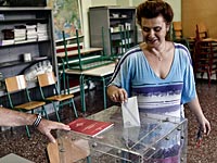 В Греции начались досрочные выборы
