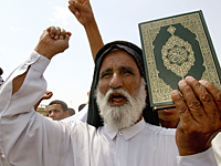 Саудовские имамы объявили России джихад