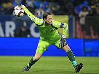 Израильтяне вылетают. Дубль бывшего хавбека