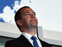 Украина прервала воздушное сообщение с РФ. Комментарий Дмитрия Медведева