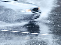 В Александрии оборванный электрический кабель упал на мокрую дорогу: погибли пять человек