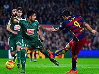 Суарес забил три мяча. 