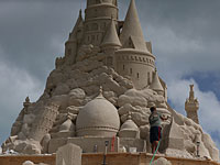 1.800 тонн песка: во Флориде построен замок-рекордсмен. Фоторепортаж