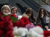 У мемориала жертвам крушения самолета. Санкт-Петербург, 1 ноября 2015 года