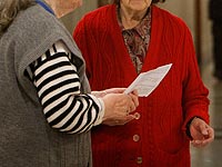 The Marker: пенсионные агенты взимают с клиентов 400 шекелей за услугу, стоящую 40 шекелей