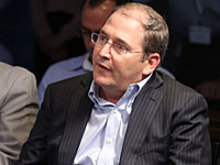 Члены парламентской комиссии перешли на личности, заседание прервано