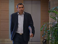 Скандал на заседании Кнессета: Элькина по требованию Тиби вывели из зала