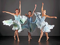 C 18 по 21 ноября 2015 года Giordano Dance Chicago представит вечер одноактных балетов