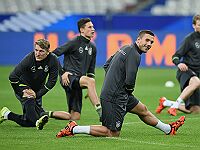 Сборную Германии эвакуировали из парижского отеля из-за сообщения о бомбе