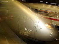 Число жертв железнодорожной катастрофы во Франции увеличилось