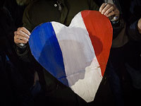 Акция солидарности: древние пирамиды Гизы подсветят цветами триколоров России и Франции