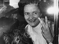 Скончалась 