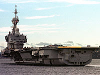 По приказу Олланда на войну с ИГ направляется