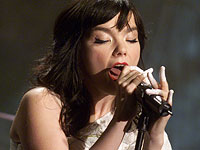 Исландской певице Бьорк – 50. Фотогалерея