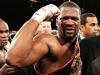 Грабители застрелили бывшего чемпиона мира по боксу