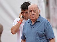 Билл Гейтс ненадолго уступил место самого богатого человека в мире