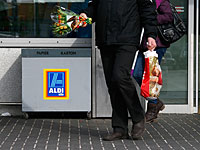 Сеть Aldi выплатит $400.000 Ахмаду Саджаду, который сломал ногу на стоянке