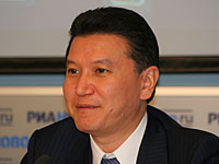 Президент FIDE Кирсан Илюмжинов временно снимает с себя полномочия