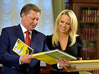 Глава администрации президента России принял в Кремле Памелу Андерсон и делегацию IFAW