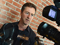 Американский актер Эдвард Нортон собрал почти $400.000 на помощь сирийскому беженцу