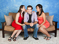 Две жены многоженца встретились в тюрьме, в результате чего срок  был продлен